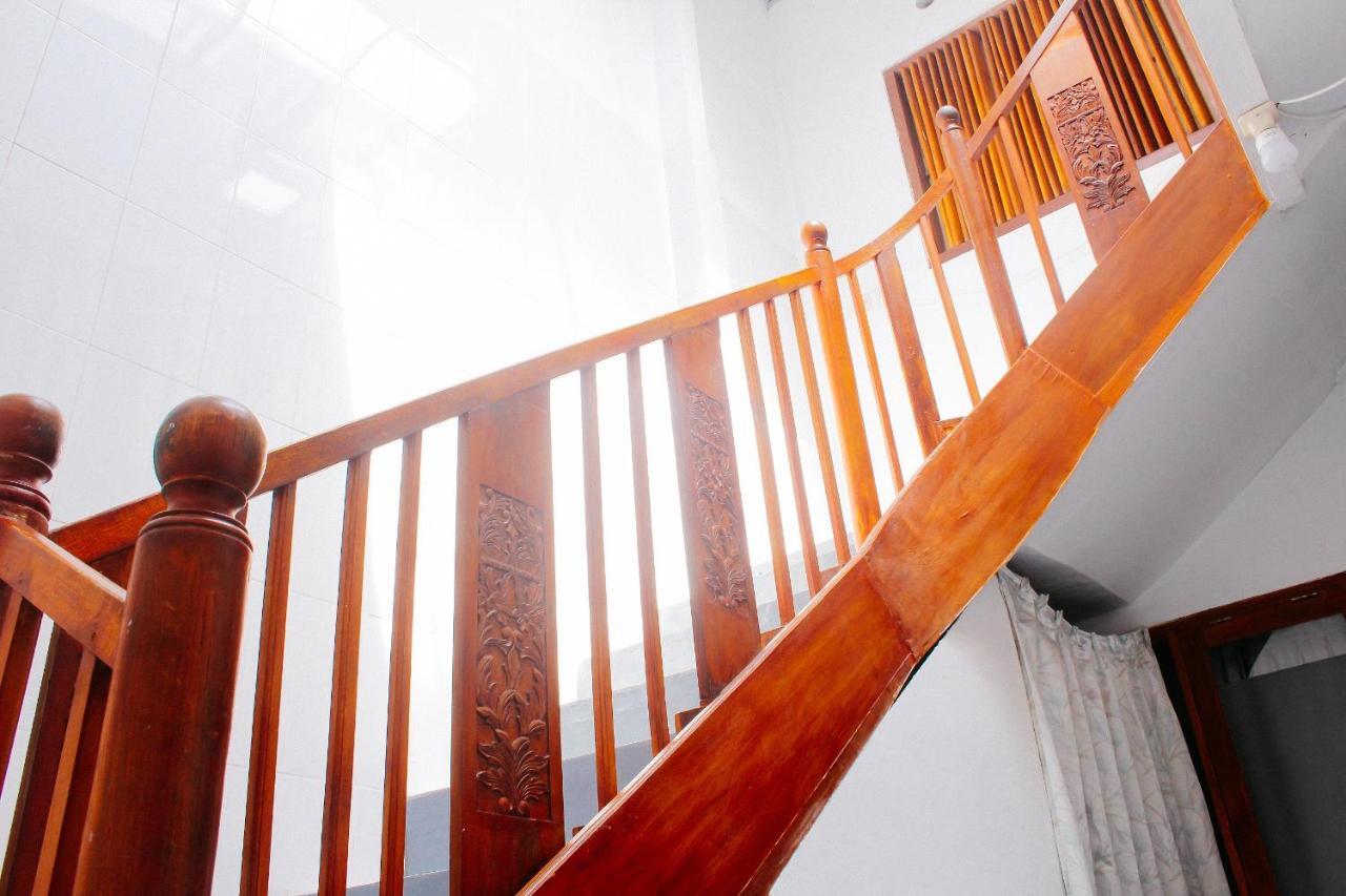 Simplycity Hostel Syariah Bandung Bagian luar foto