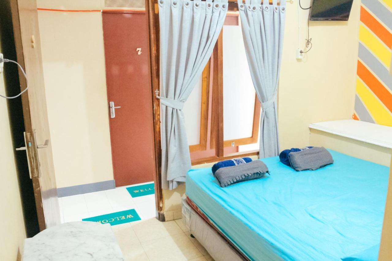 Simplycity Hostel Syariah Bandung Bagian luar foto
