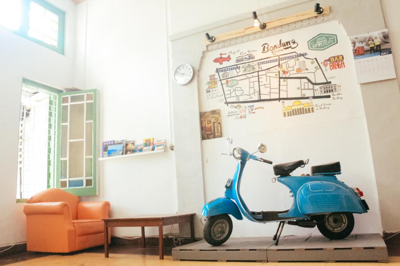 Simplycity Hostel Syariah Bandung Bagian luar foto