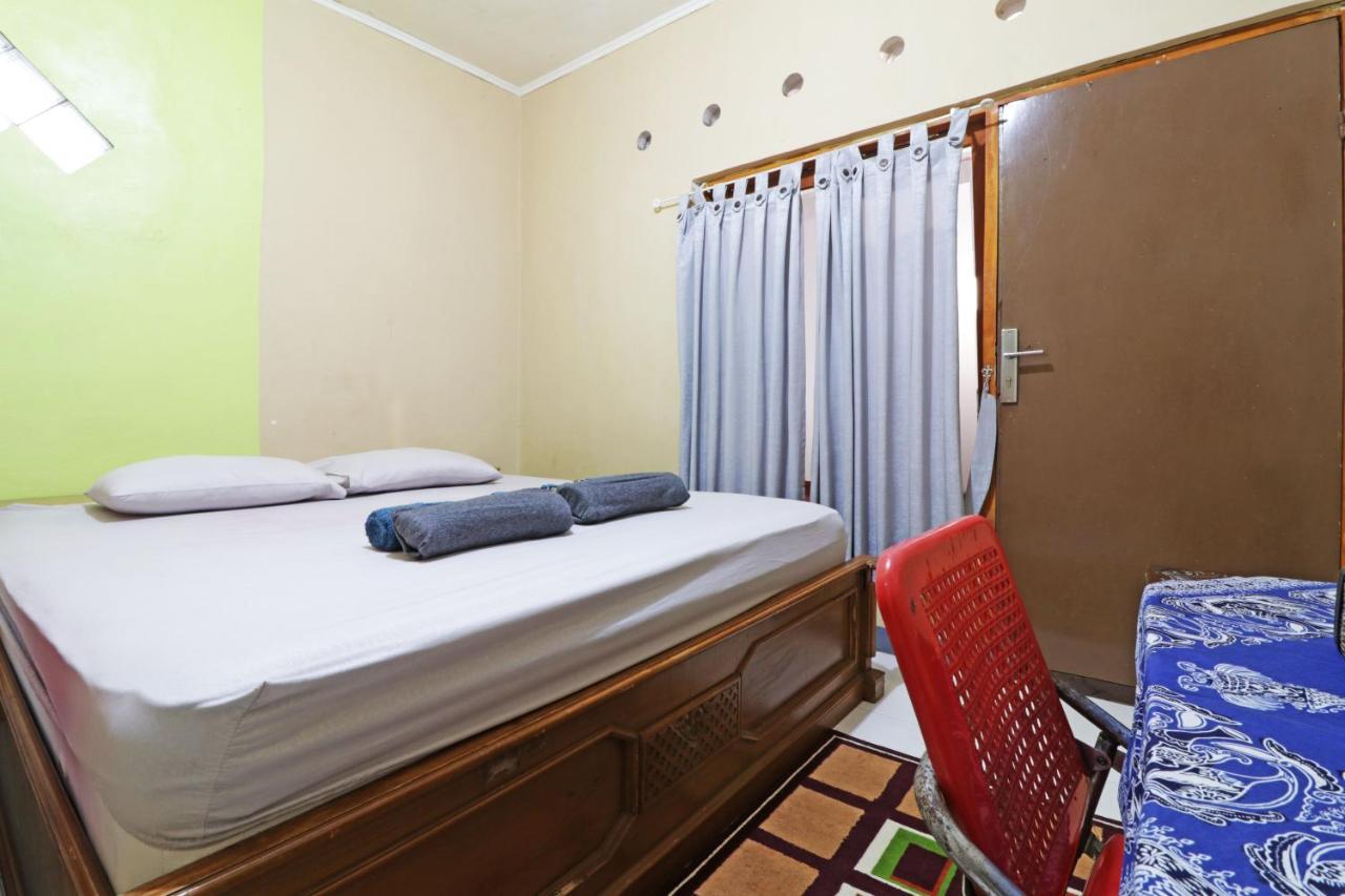 Simplycity Hostel Syariah Bandung Bagian luar foto