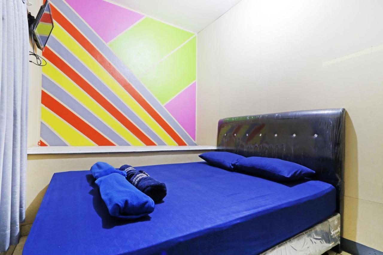 Simplycity Hostel Syariah Bandung Bagian luar foto